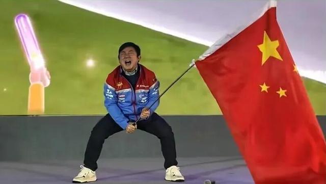 从学徒到冠军，张雪机车如何横扫世界顶级赛事！